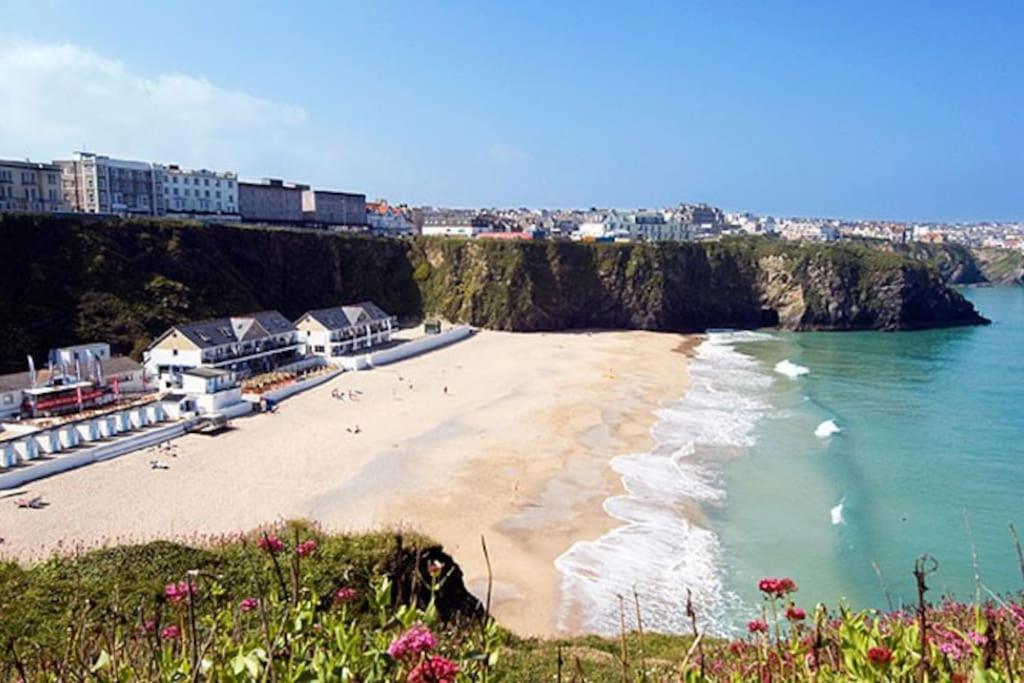 Edge14- Spacious, Stylish And Near The Beach! New Quay Kültér fotó